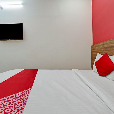 Hotel O Lavish Stay Sururnagar Eksteriør billede