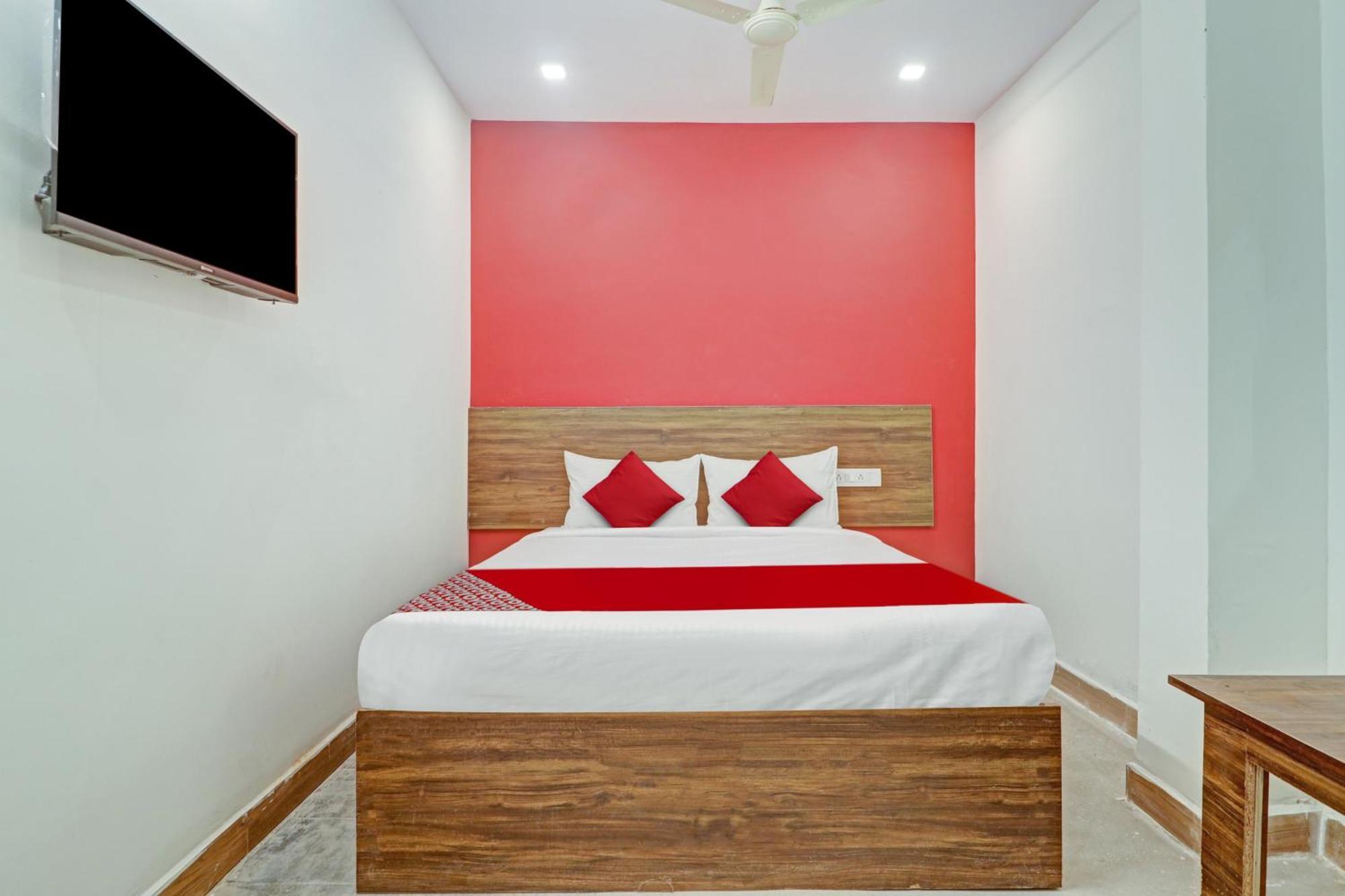 Hotel O Lavish Stay Sururnagar Eksteriør billede