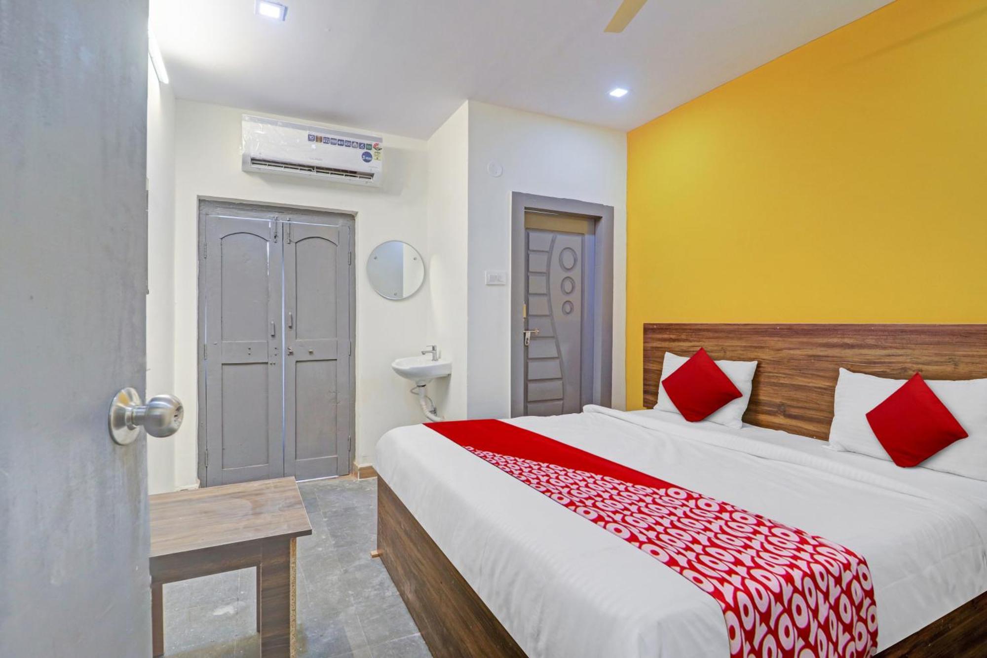Hotel O Lavish Stay Sururnagar Eksteriør billede